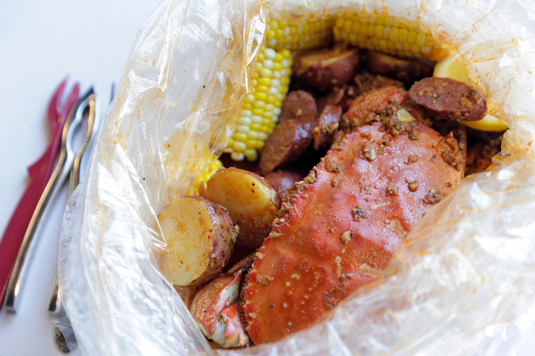 Mad Seafood Boiler - Dungeness crab